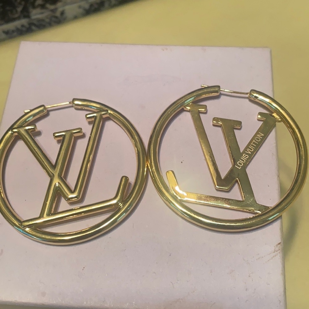 - Designer earrings - Picture 9 of 11